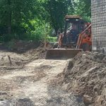 Строительство проезда между жилыми домами в Чайковском переросло в стачку