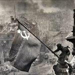 Накануне 75-летия Победы в России одобрен закон об отмене штрафов за демонстрацию нацистской символики